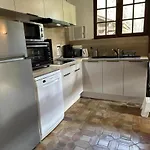 La Bergerie De Lesbordes בית נופש Lestajaou